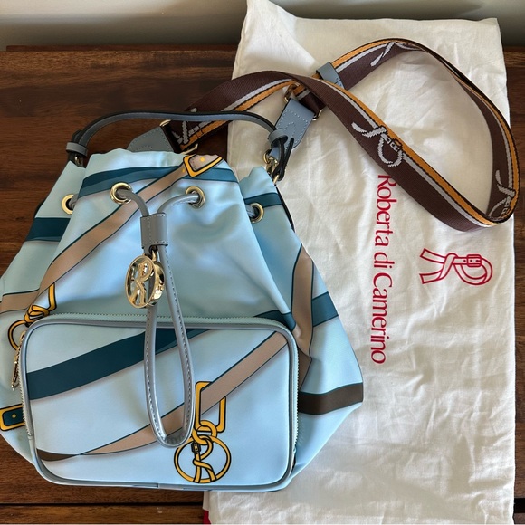 Roberta di Camerino Blue and Brown Backpack with Structured Design. Textile.